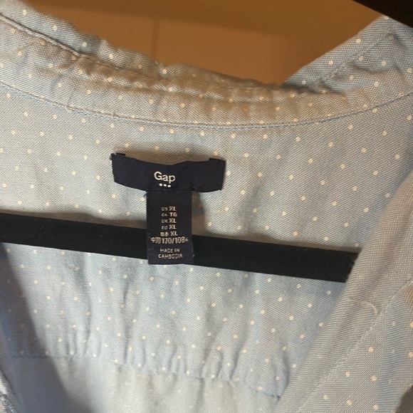 GAP classic blue polka dot button down shirt. women XL - Picture 2 of 8